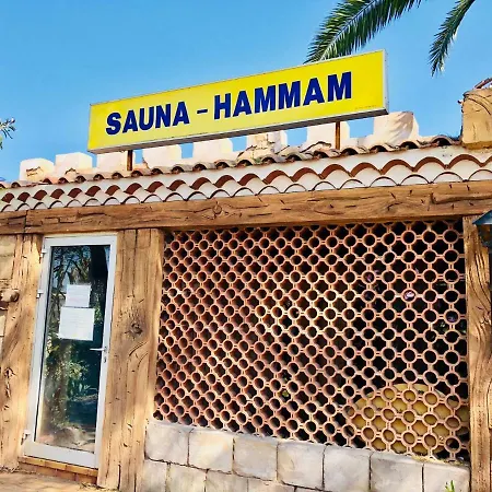 Les Sables D'or آجد
